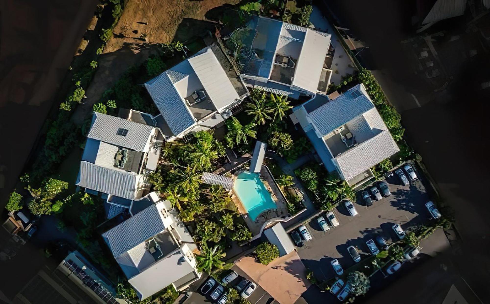 T2 avec jardin, piscine, vue mer à Saint-Gilles-les-Bains Exterior foto