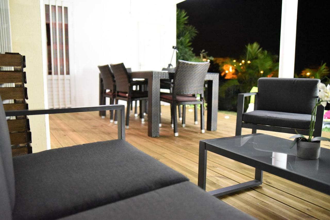 T2 avec jardin, piscine, vue mer à Saint-Gilles-les-Bains Exterior foto
